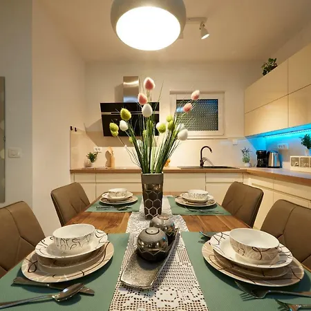 Golubica * トロギール