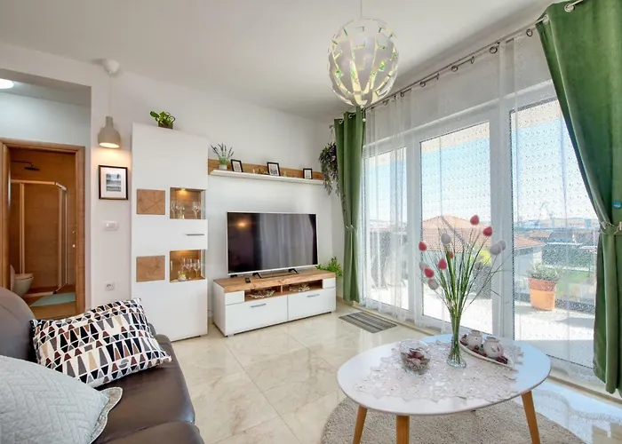 Golubica 公寓 特罗吉尔