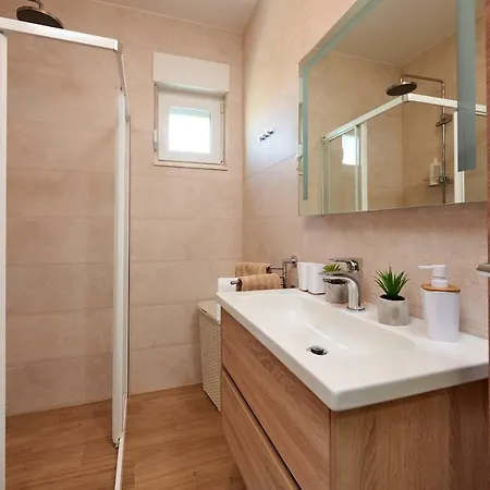 Golubica Apartman *